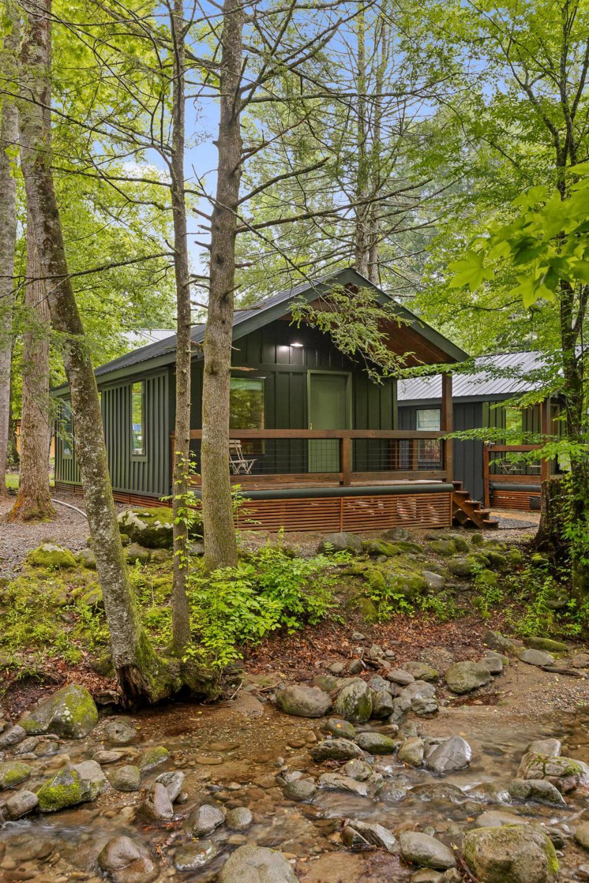 Camping Roamstead Smoky Mountains Cosby